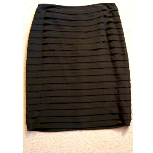 Adrianna Papell Dresses & Skirts - Adrianna Papell Black Textured Pencil Skirt